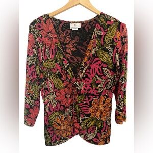 The Travel Collection Tropical Print Women's Top size MP/V-Neck beautiful